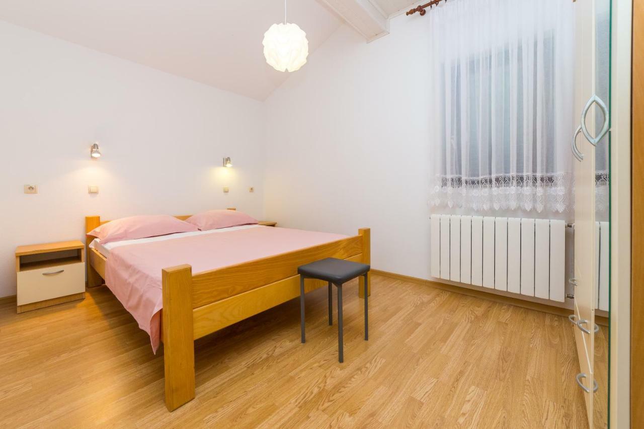Apartments Rose Трогир Экстерьер фото